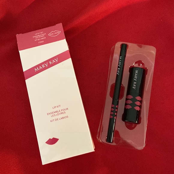 Assorted Mary Kay lip products - Picture 4 of 8